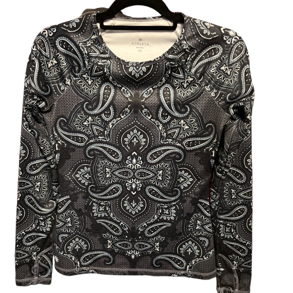 🦌 2 FOR $15--Athleta Thermal Paisley Top Size XS